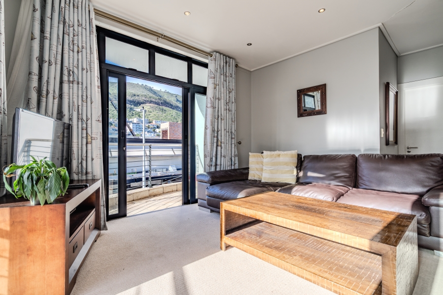 2 Bedroom Property for Sale in Sea Point Western Cape
